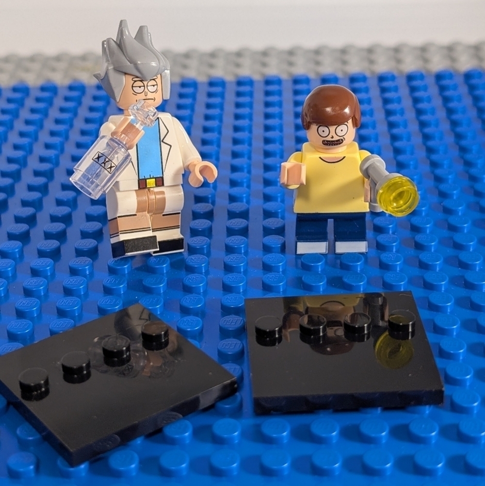 2 Minifigures- Rick and Morty Anime TV Show Building Block Toy Action Figure - Picture 5 of 5